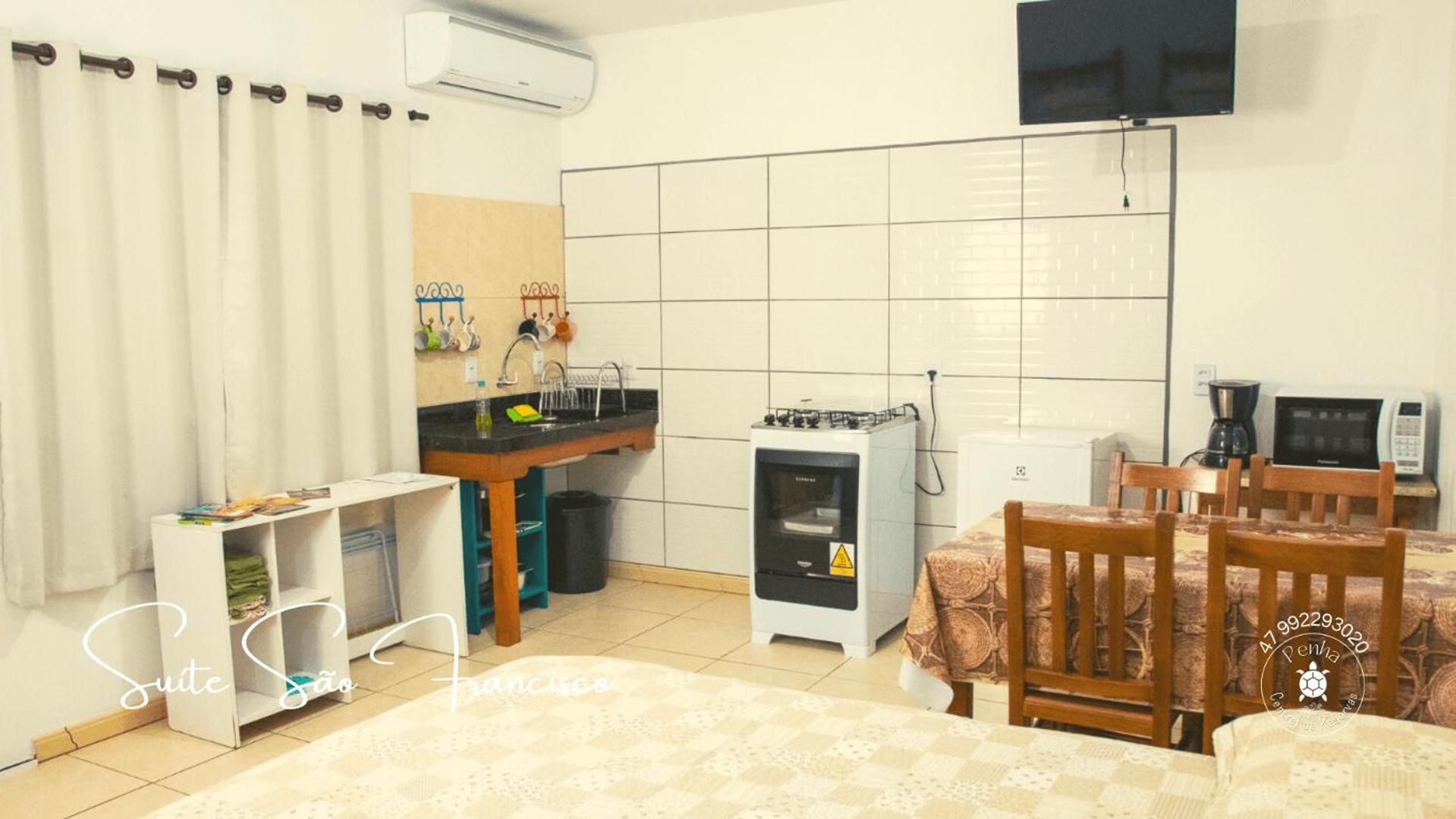 Apartamento Confortavel E Amplo, Proximo Ao Beto Carrero E A Praia Penha  Exterior photo